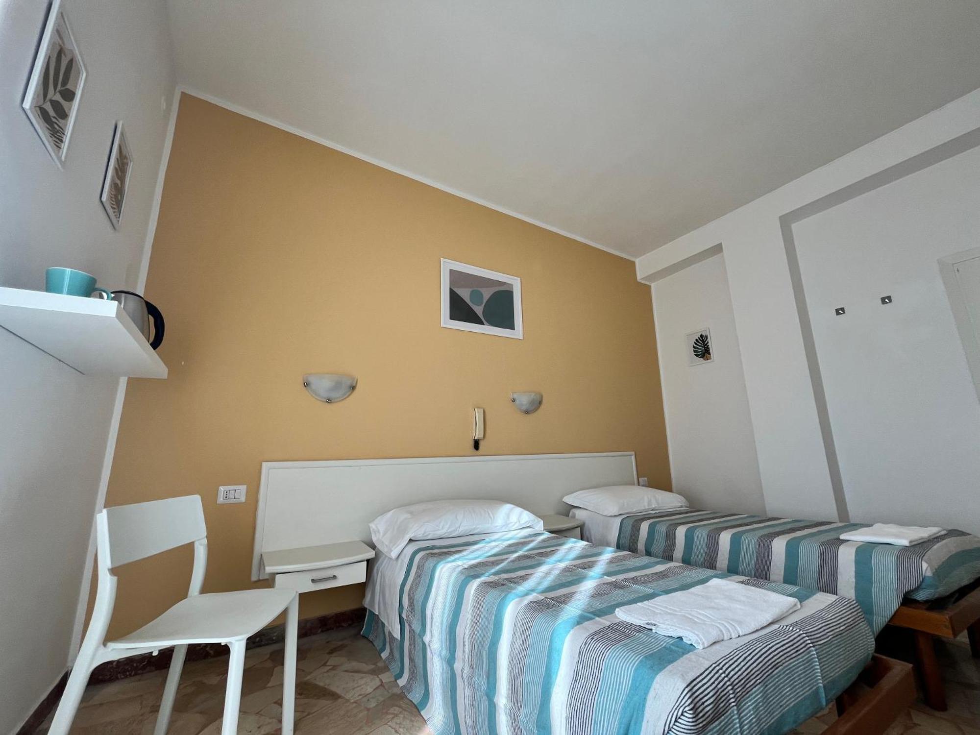 Hotel Parini سيسانو بوسكون المظهر الخارجي الصورة