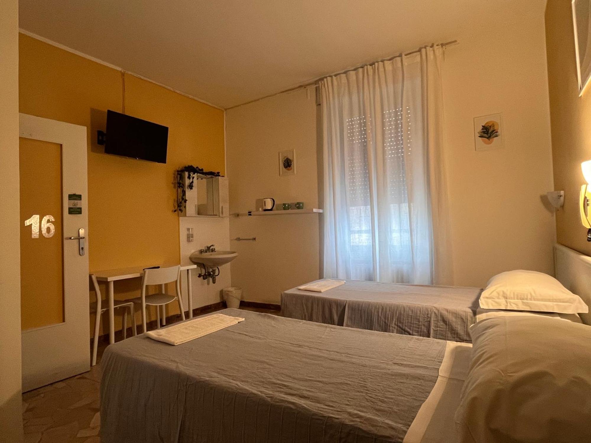 Hotel Parini سيسانو بوسكون المظهر الخارجي الصورة